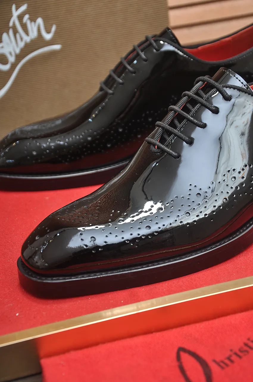 Men's shoes 💰620💶 [Chrstian Loubotin] Red-soled shoes 💋Original mold opening, the highest version on the market, purely handmade ➕Imported cowhide uppers, first-layer water-dyed cowhide lining! Original EU high-gloss outsole. 38 to 45 (45 customized)